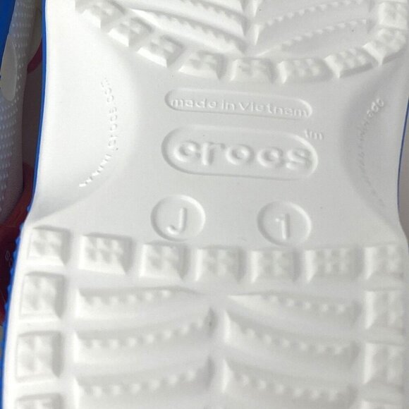 Crocs Kids' Hello Kitty Classic Clog White Red Bow Big Kid Various Sizes J1/ J2 - Picture 6 of 10